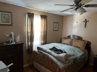 Bedroom - 3 Winchell Rd, Warwick, RI 02889 photo 1 of 2