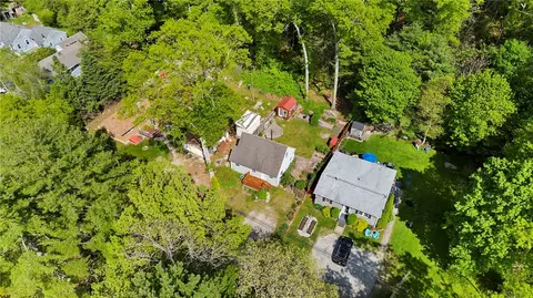 View/Area - 200 E Shore Dr, Exeter, RI 02822 photo 2 of 4