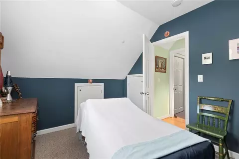 Bedroom - 200 E Shore Dr, Exeter, RI 02822 photo 3 of 5