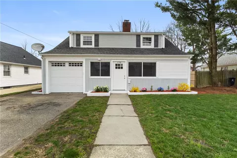 178 First St, Pawtucket, RI 02861