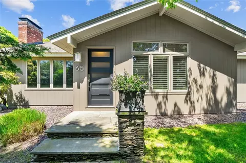65 Highland Ave, Barrington, RI 02806
