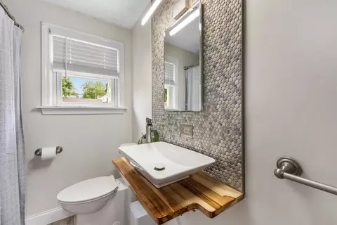 Bath - 38 Barrows St, Cumberland, RI 02864 photo 2 of 2