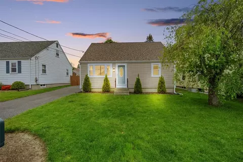 Exterior - 38 Barrows St, Cumberland, RI 02864 photo 2 of 5