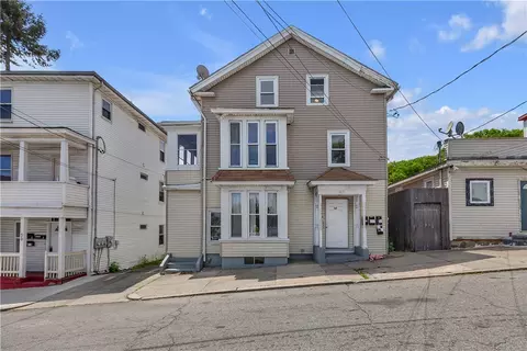52 Harold St, Providence, RI 02908