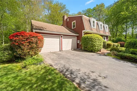 120 Biscuit City Rd, South Kingstown, RI 02881