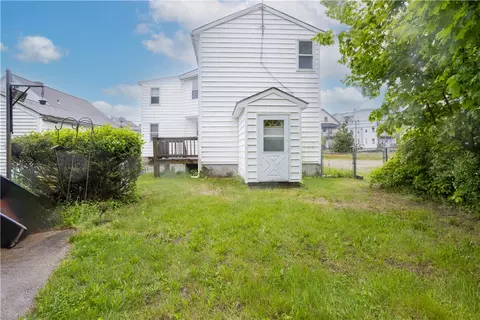 Exterior - 700 Manville Rd, Woonsocket, RI 02895 photo 2 of 3