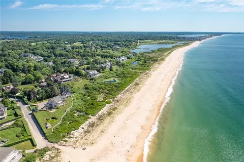View/Area - 8 Manatuck Ave, Westerly, RI 02891 photo 2 of 4