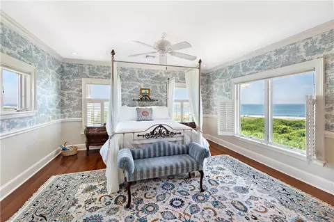 Bedroom - 8 Manatuck Ave, Westerly, RI 02891 photo 2 of 3