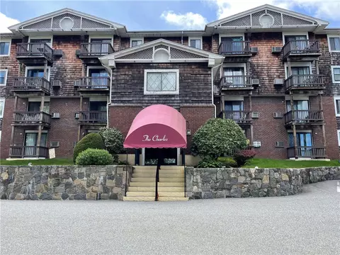 1190 Charles St #26, North Providence, RI 02904