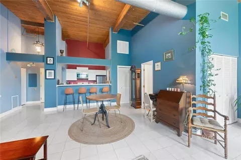 494 Woonasquatucket Ave #406, North Providence, RI 02911