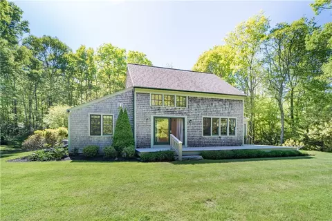 Exterior - 21 John Dyer Rd, Little Compton, RI 02837 photo 2 of 8