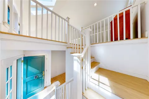 Entry Way - 21 John Dyer Rd, Little Compton, RI 02837 photo 2 of 4