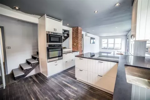 107 Tallman Ave, Portsmouth, RI 02871
