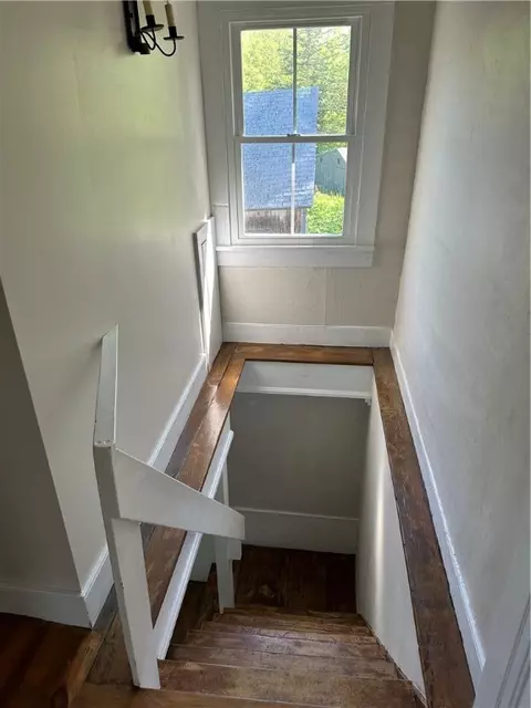 Entry Way - 103 Plain Woods Rd, Foster, RI 02825 photo 6 of 7