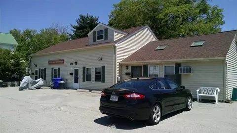 472 Bullocks Point Ave, Riverside, RI 02915