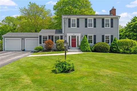 121 Sun Valley Dr, Cumberland, RI 02864