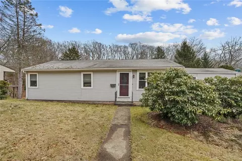 22 Greenville Rd, North Smithfield, RI 02896