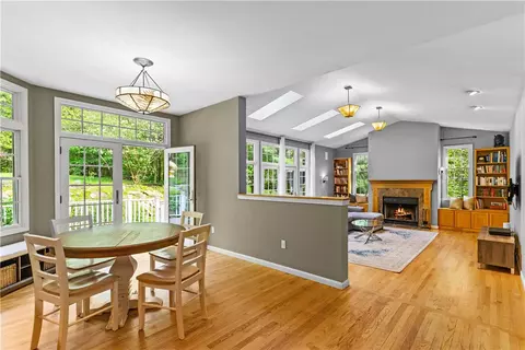 157 Joseph Ct, Warwick, RI 02886 photo 21