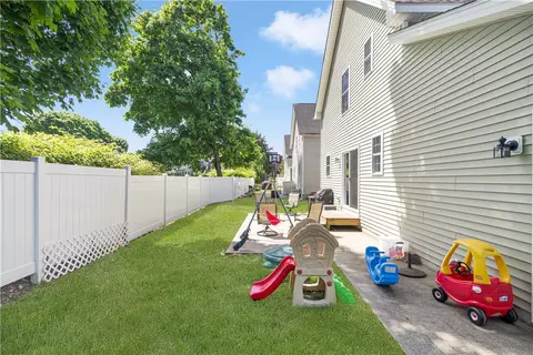 7 Covington Ct, Westerly, RI 02891 photo 30
