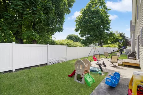 7 Covington Ct, Westerly, RI 02891 photo 29