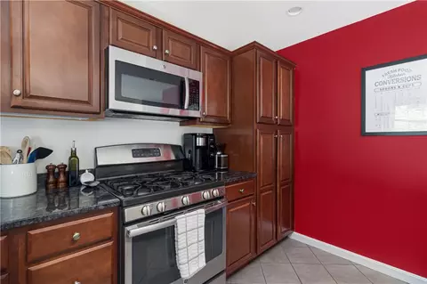 7 Covington Ct, Westerly, RI 02891 photo 11