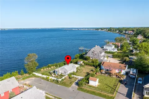 6 Dudley Ave, Warwick, RI 02889