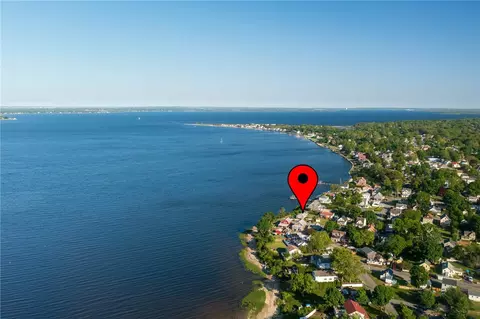 View/Area - 6 Dudley Ave, Warwick, RI 02889 photo 6 of 6
