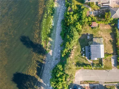 View/Area - 6 Dudley Ave, Warwick, RI 02889 photo 5 of 6