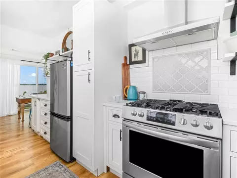 Kitchen - 6 Dudley Ave, Warwick, RI 02889 photo 4 of 4