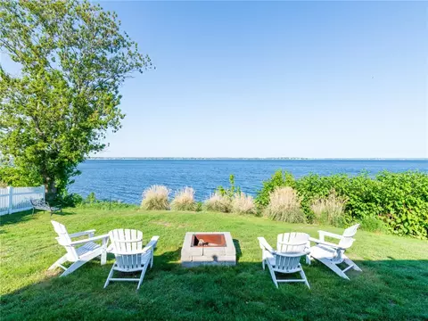 View/Area - 6 Dudley Ave, Warwick, RI 02889 photo 3 of 6