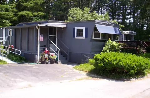19 Lane Seven Ln, Coventry, RI 02816