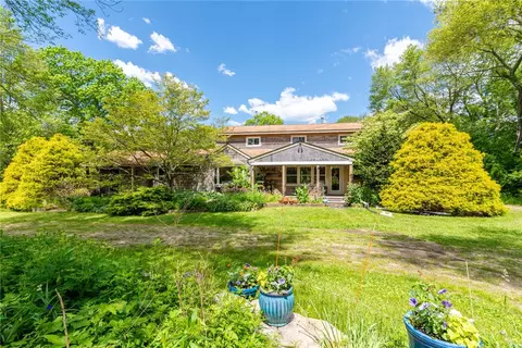 82 Cucumber Hill Rd, Foster, RI 02825