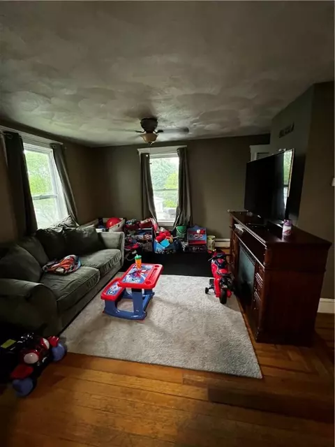 89 Cooper Ave, Woonsocket, RI 02895 photo 22