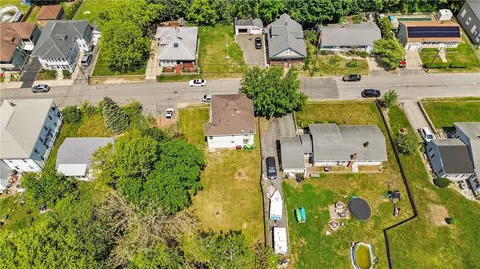 89 Cooper Ave, Woonsocket, RI 02895 photo 33
