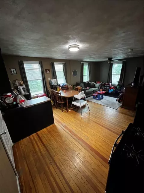 89 Cooper Ave, Woonsocket, RI 02895 photo 20