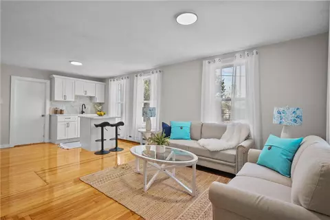 89 Cooper Ave, Woonsocket, RI 02895 photo 7