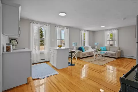 89 Cooper Ave, Woonsocket, RI 02895