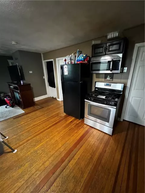 89 Cooper Ave, Woonsocket, RI 02895 photo 21