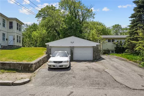 89 Cooper Ave, Woonsocket, RI 02895 photo 28