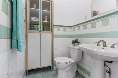 Bath - 58 Summer St, Woonsocket, RI 02895 photo 1 of 3