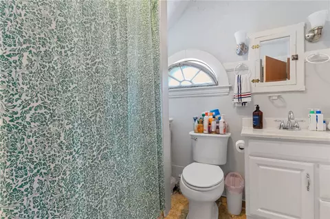 Bath - 58 Summer St, Woonsocket, RI 02895 photo 3 of 3