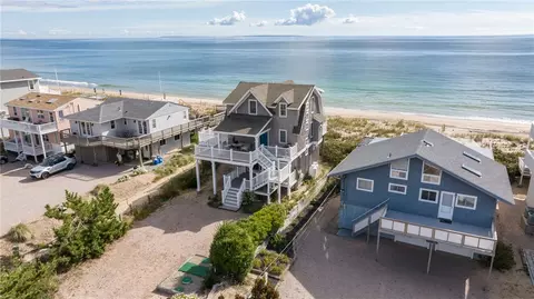 433 Atlantic Ave, Westerly, RI 02891