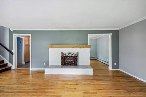 Living - 20 Castle Way, Westerly, RI 02891 photo 3 of 3