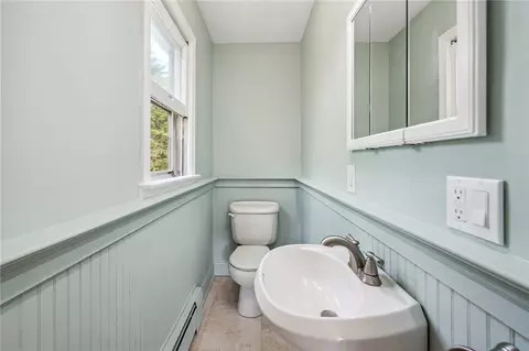 Bath - 20 Castle Way, Westerly, RI 02891 photo 1 of 2