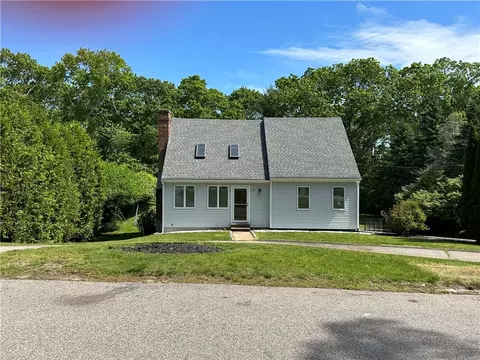 52 Old Post Rd, Westerly, RI 02891 photo 3
