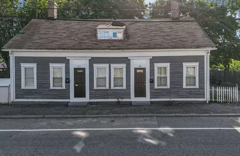 749 Dyer Ave, Cranston, RI 02920