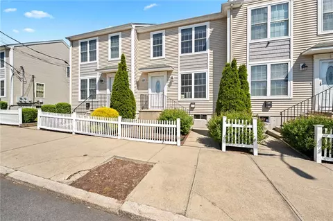 222 Meadow St, Pawtucket, RI 02860