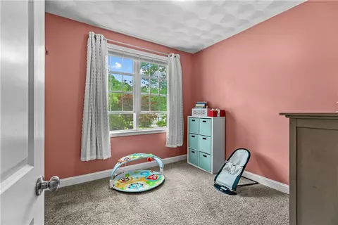 Bedroom - 7 Robin Dr, Exeter, RI 02822 photo 1 of 5