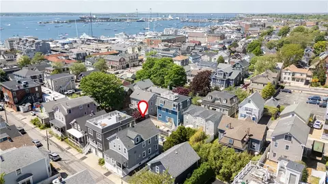 16 Dean Ave, Newport, RI 02840