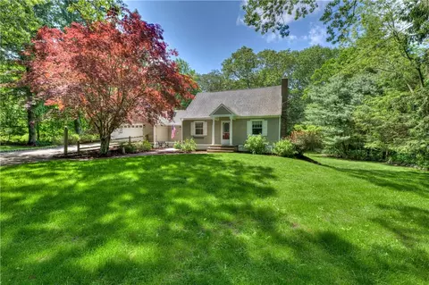 220 Forge Rd, North Kingstown, RI 02852
